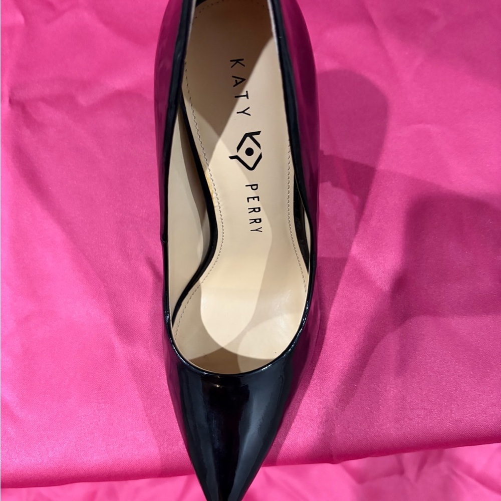 Katy Perry “Suzzie” Patent Leather Pump - Picture 7 of 8
